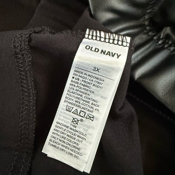 Old Navy black High-Waisted Faux-Leather Fashion Layering Leggings - Picture 10 of 13